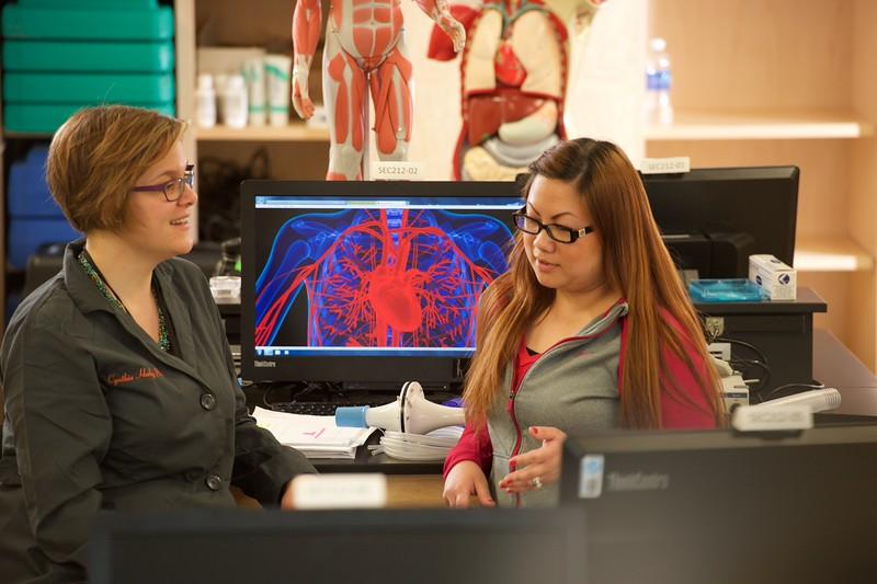 Female faculty and student in anatomy lab