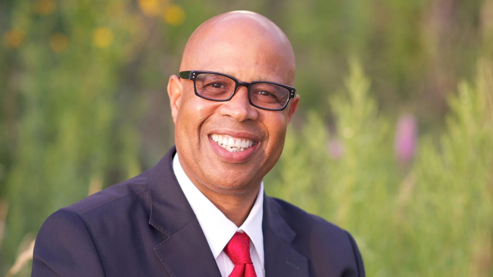 A Minnesota leader you didn't know is a Metropolitan State alum: Gary Cunningham